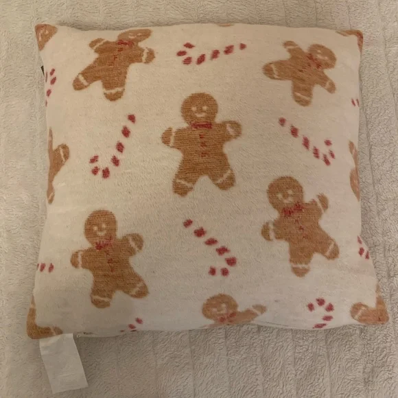 Gingerbread Pillow Set - Picture 3 of 5